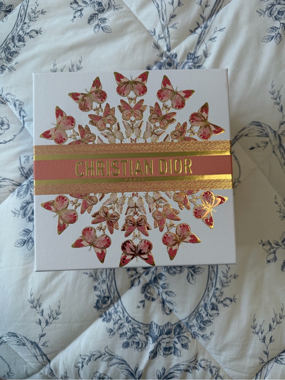 Christian Dior Floral Gold Accent Gift Box - White Pink Gold